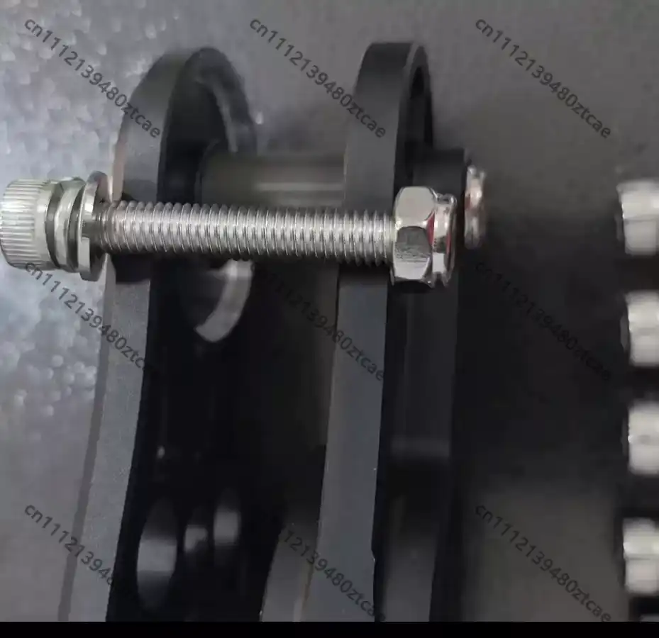 Tornillo de Bloqueo Universal  - Agriculture Farming Hub reseña y precio